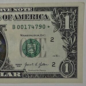 United States RARE $1 Bill Star Note Series 2021 B00174790* (B238)